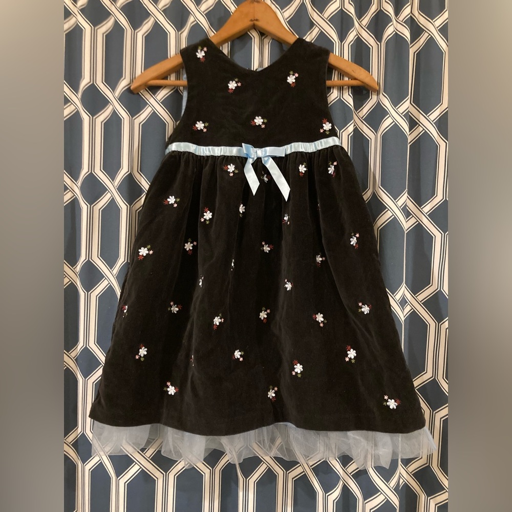 Hanna Andersson  Girls Black Velvet Dress with flowers Size 110
